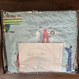 Kids Signature Design by Ashley Quilt - Airplanes and Helicopters- TWIN size